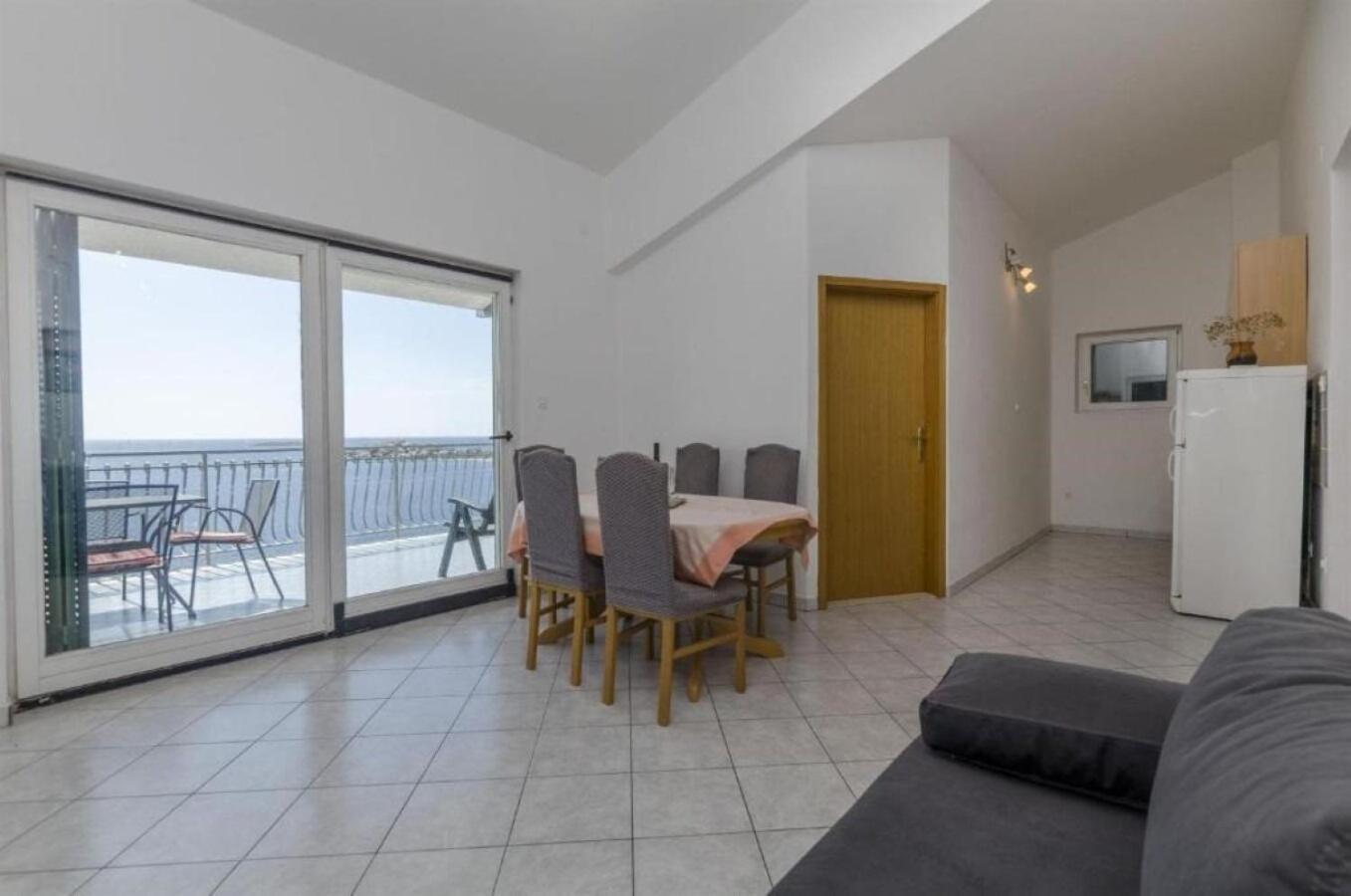 Apartments Mil - 80M From The Sea Sevid Eksteriør bilde
